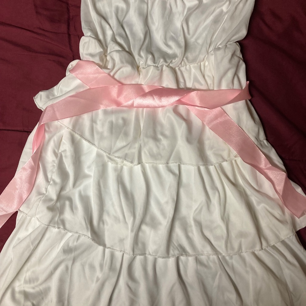 NWOT White Tiered Strapless Blouse - Picture 6 of 6